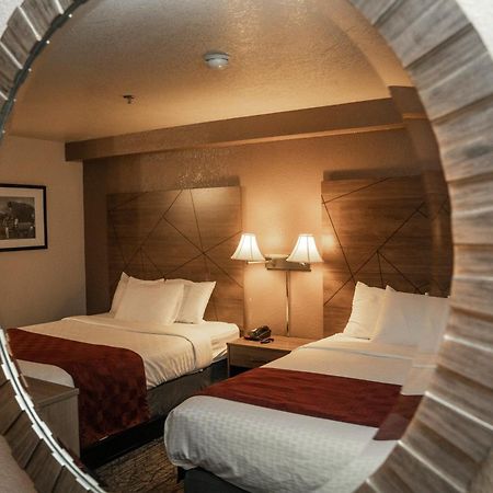Americas Best Value Inn Lynnwood Exterior foto